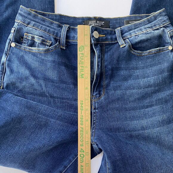 Judy Blue Boyfriend Jeans Size 9/29 Medium wash Cuffed High‎ Rise Style JB88608 - Picture 5 of 10